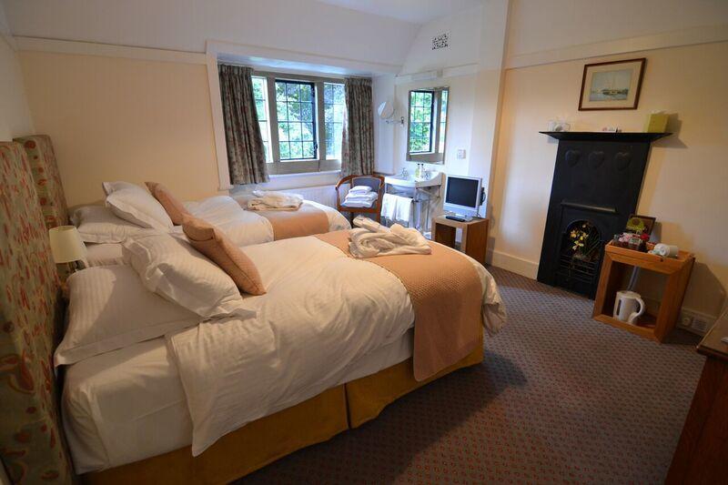 Windermere Motor Boat Racing Club Guest House Bowness-on-Windermere Bagian luar foto