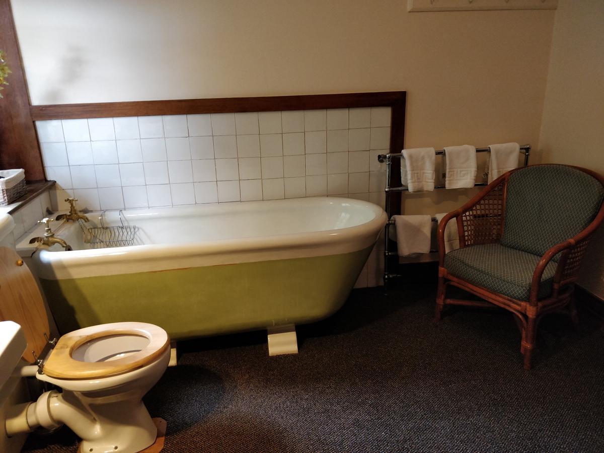 Windermere Motor Boat Racing Club Guest House Bowness-on-Windermere Bagian luar foto